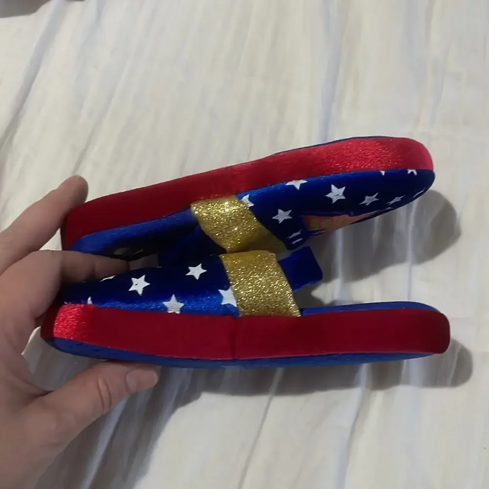 Wonder woman blue red  M 9/10 slip on elastic heels strap slipper nwot